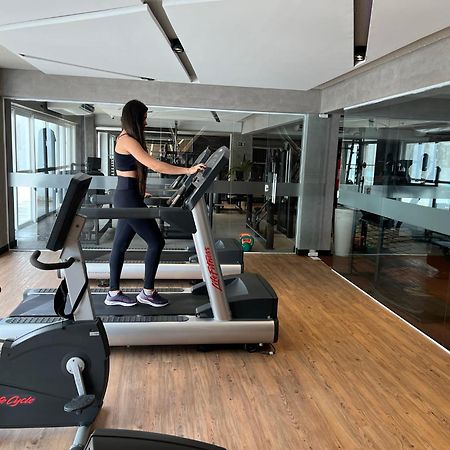 Vidam Hotel Aracaju - Transamerica Collection Buitenkant foto A woman on a treadmill
