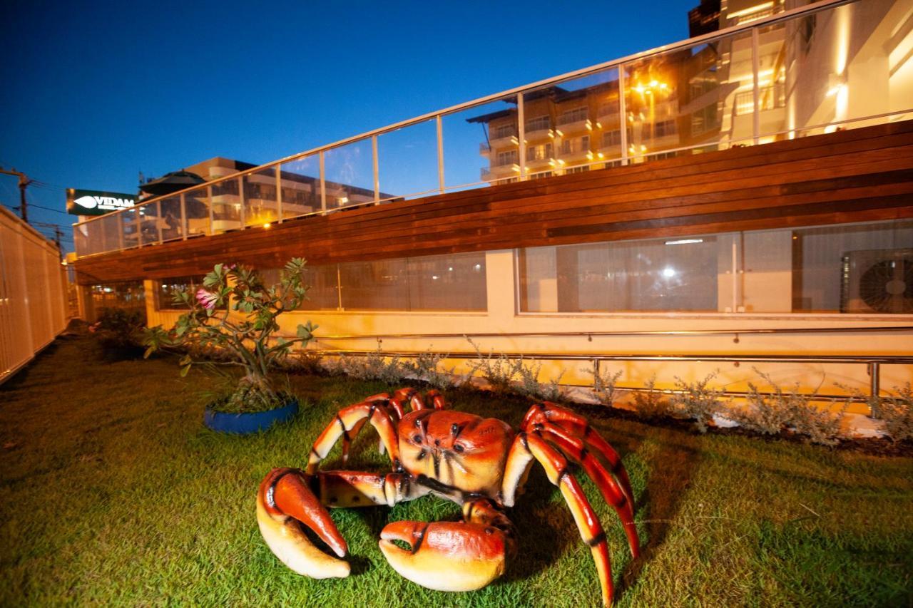 Vidam Hotel Aracaju - Transamerica Collection Buitenkant foto The Crab at the Crab Club