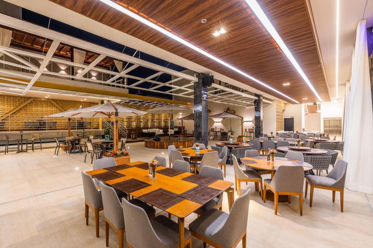 Vidam Hotel Aracaju - Transamerica Collection Buitenkant foto The restaurant at the airport
